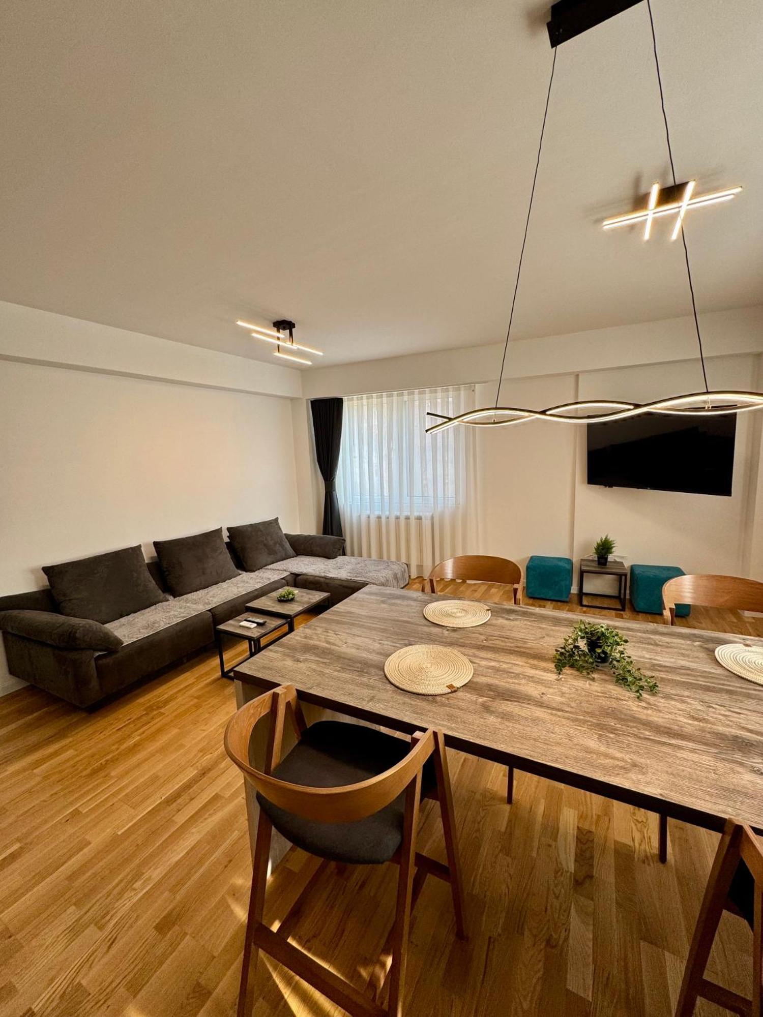 Downtown Riverside Apartments Skopje Extérieur photo